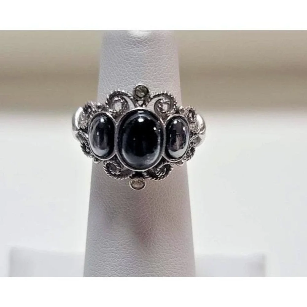 Avon Silver Tone Black Glass Ring adjustable 4‎ Oval Cabochon Cocktail Statement